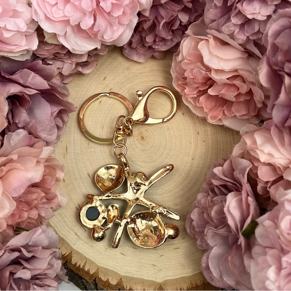 Beautiful Blue Starfish and Seashell Keychain Charm - Picture 10 of 14